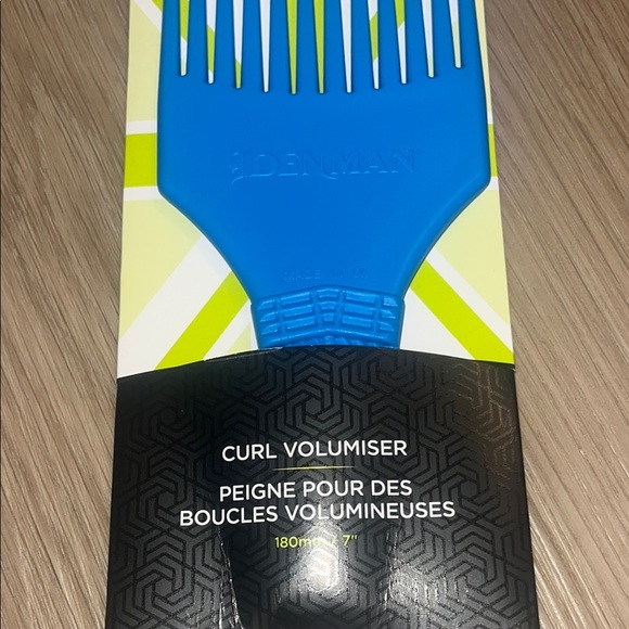 Blue Detangling Comb Grooming Tool - Picture 5 of 5
